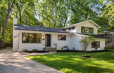 Mid-century Mosby Woods home with a primary-suite addition in the City of Fairfax