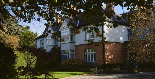 photo-1698852908395-75212cfbc63c